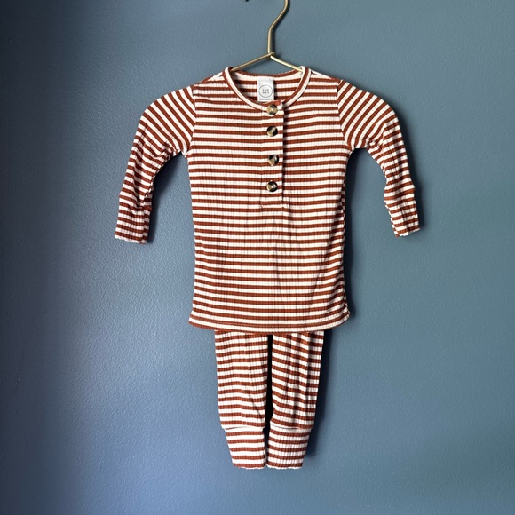 Lou Lou and co brown ribbed set - Picture 1 of 3